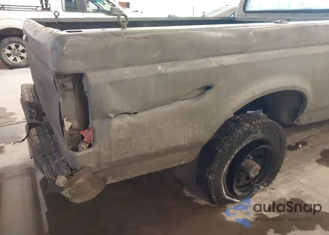 1991 Ford F150 z USA, uszkodzony, nr VIN 1FTEF15Y5MNB16697